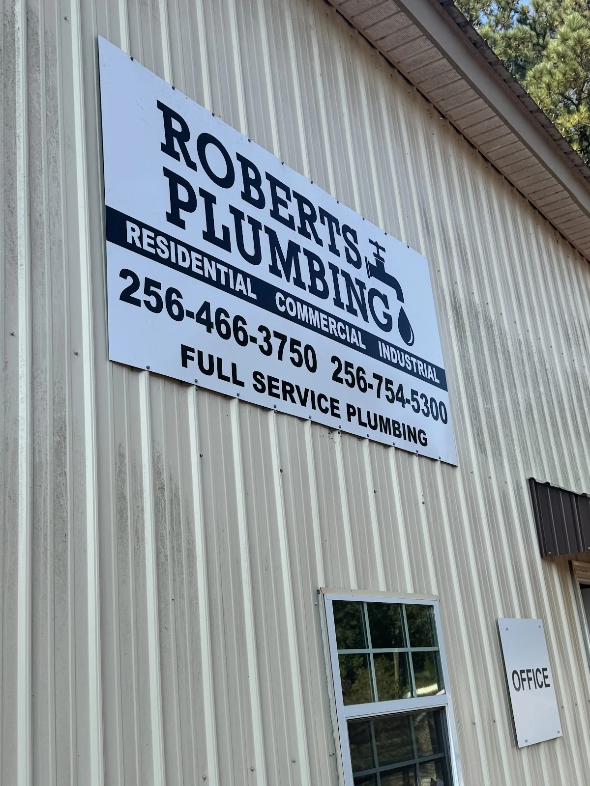 Roberts Plumbing shop exterior